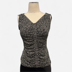 Black and White Patterned Women's Top